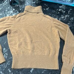 Aritzia Wilfred Liteluxe 💯% Cashmere Turtleneck Sweater Tan XS